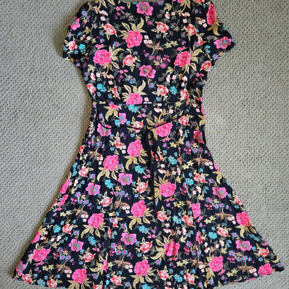 Stunning floral midi dress straight from California, 100% rayon, size M - Picture 7 of 13